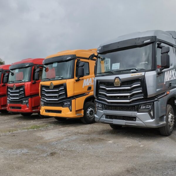 Xe đầu kéo howo max 460hp