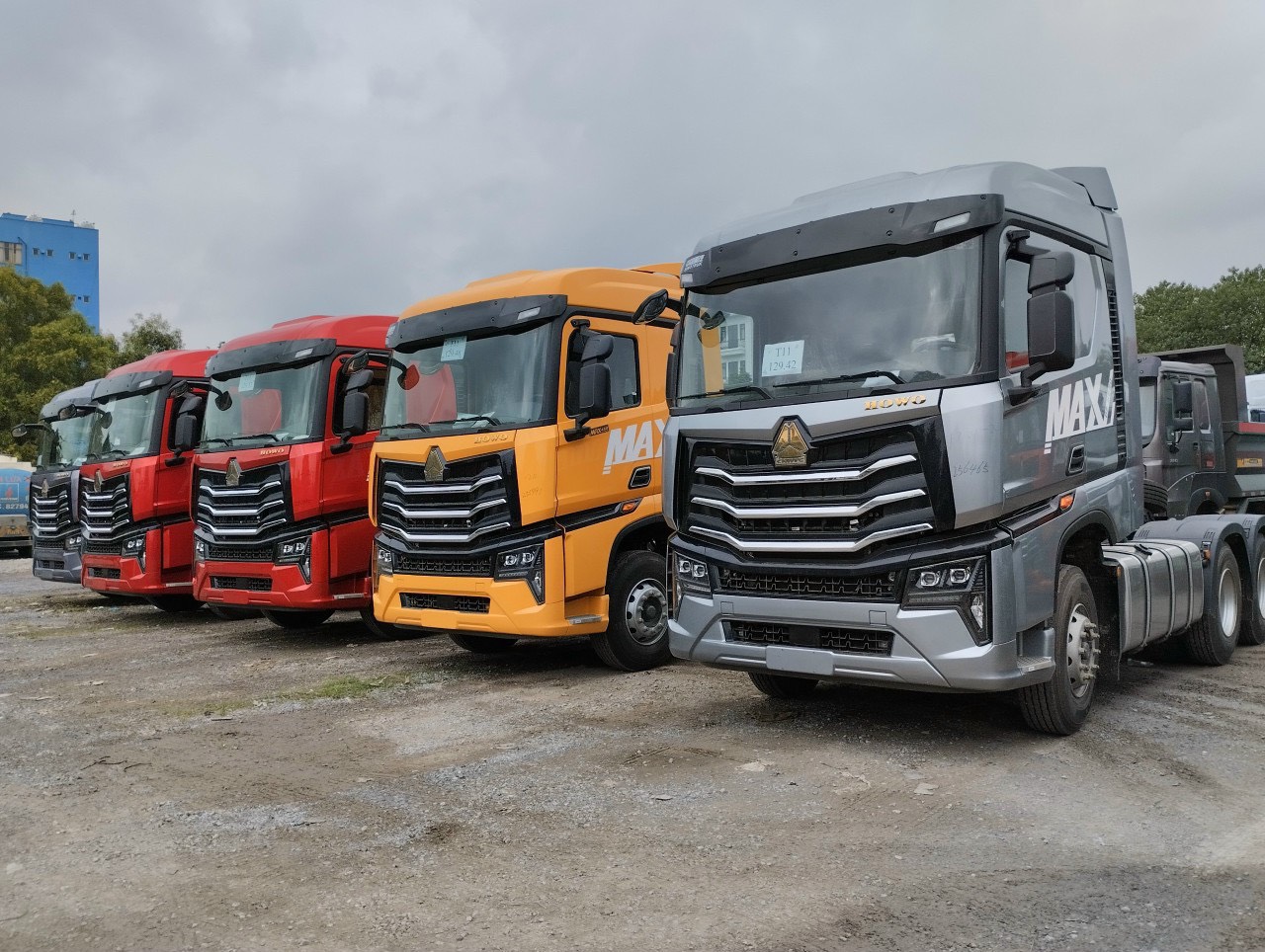 Xe đầu kéo howo max 460hp