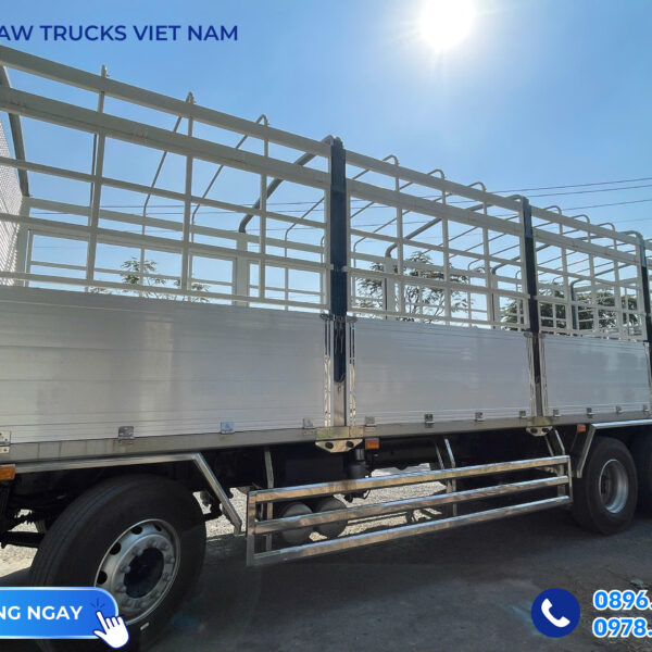 Z7283444320638_4ff8c15fb4325209d1be9c89a33e4e92